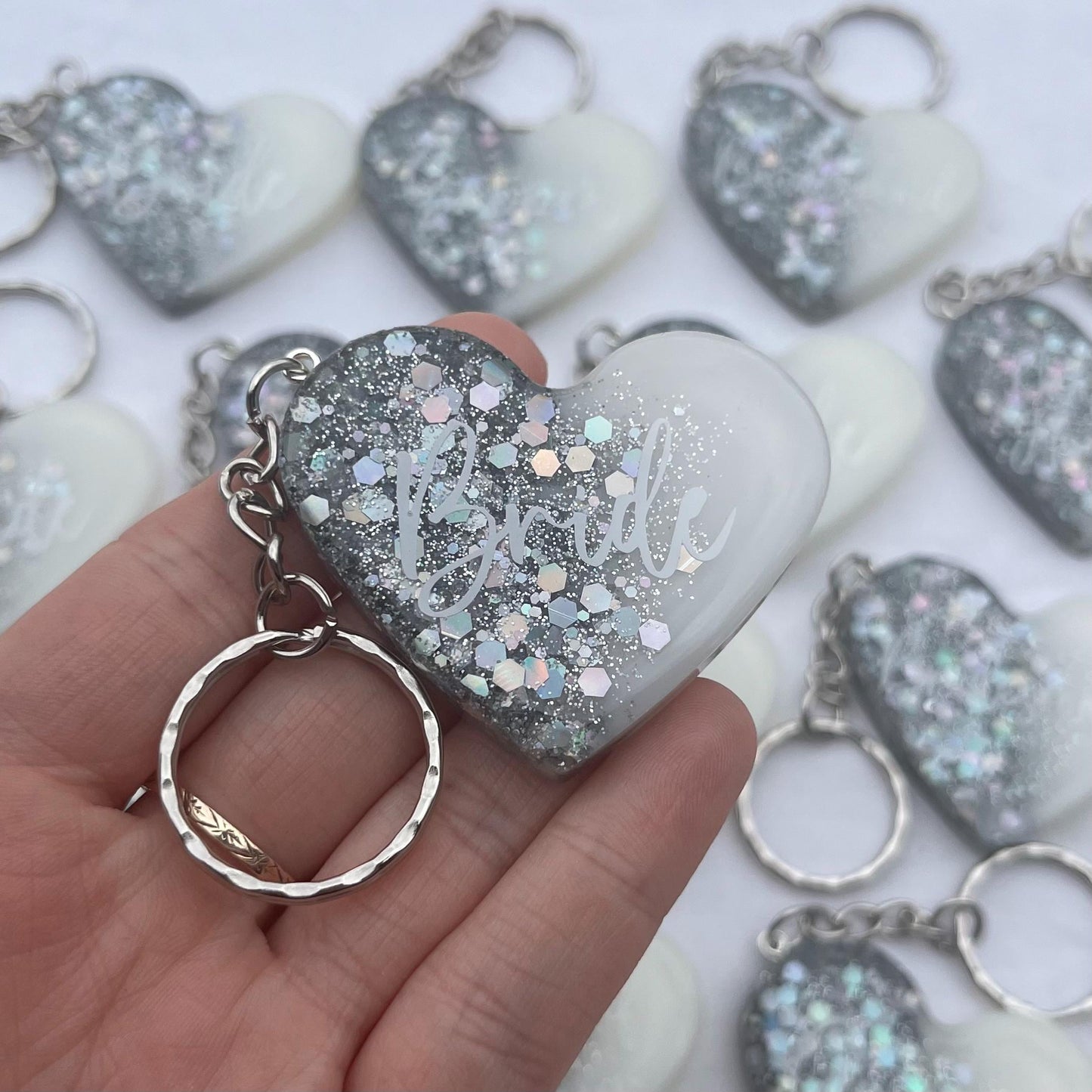 Bridal White & Silver Heart Keyring Favours | Choose your own text, names or Wedding options | Gift for Bride, Maid of Honour, Bridesmaid