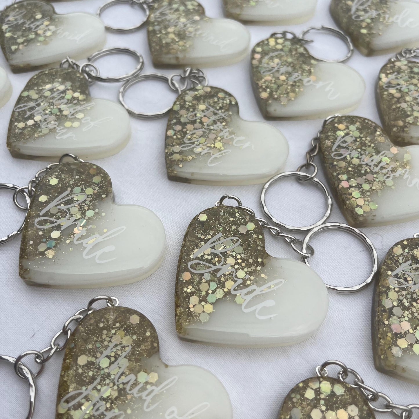 Bridal White & Gold Heart Keyring Favours | Choose your own text, names or Wedding options | Gift for Bride, Maid of Honour, Bridesmaid