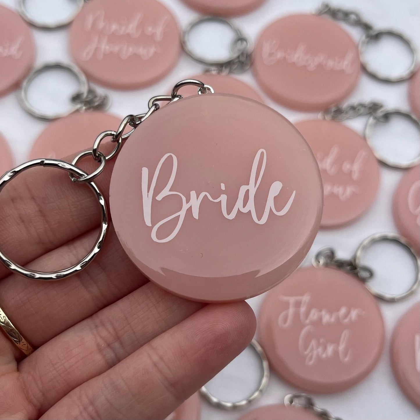 Bridal Pink Circle Keyring Favours | Choose your own text, names or Wedding options | Gift for Bride, Maid of Honour, Bridesmaid