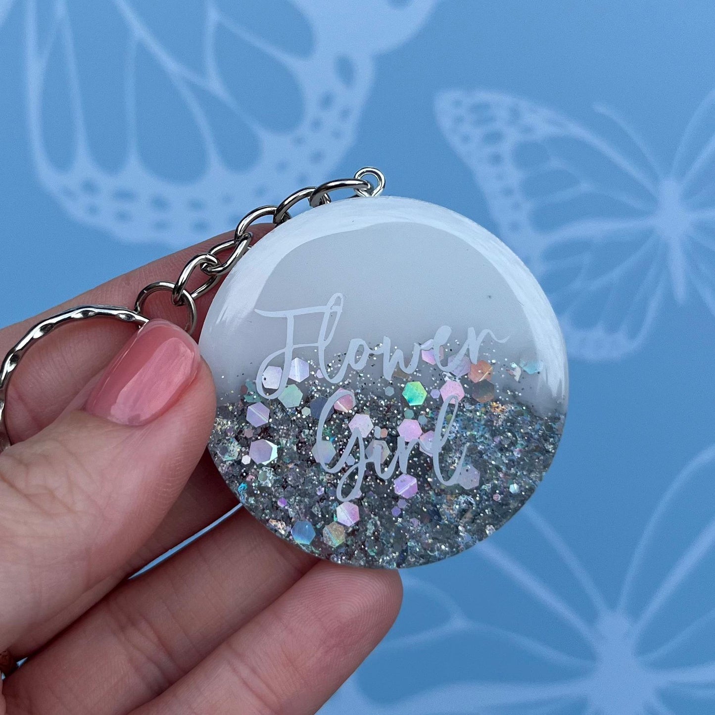 Bridal White & Silver Circle Keyring Favours | Choose your own text, names or Wedding options | Gift for Bride, Maid of Honour, Bridesmaid