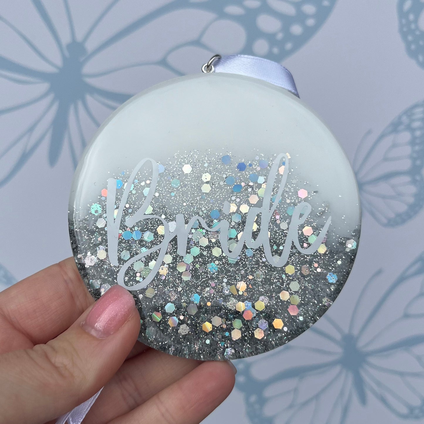 Bridal White & Silver Hanging Circle | Choose your own text or Wedding options | Hanger Decoration or Wall Decor | Gift for Bride, Maid of Honour, Bridesmaid & more | Bridal Favours