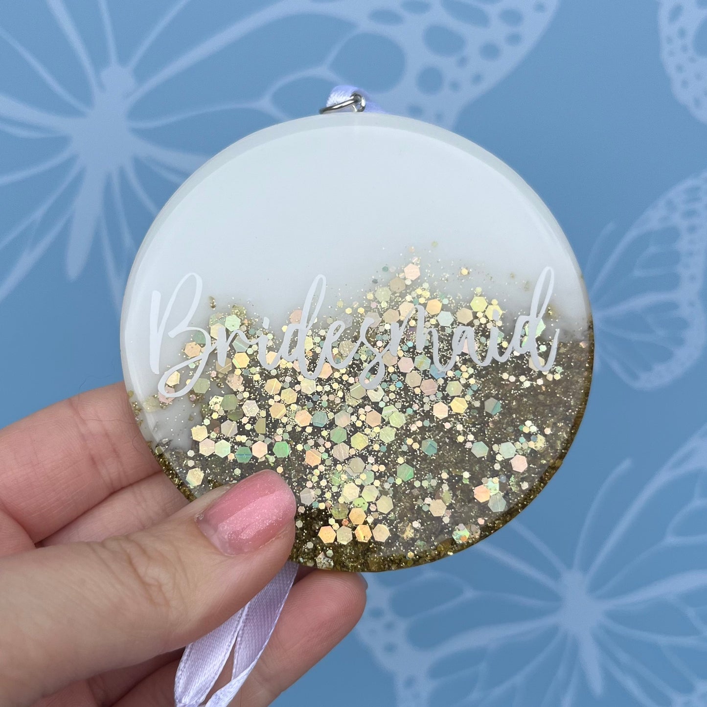 Bridal White & Gold Hanging Circle | Choose your own text or Wedding options | Hanger Decoration or Wall Decor | Gift for Bride, Maid of Honour, Bridesmaid & more | Bridal Favours