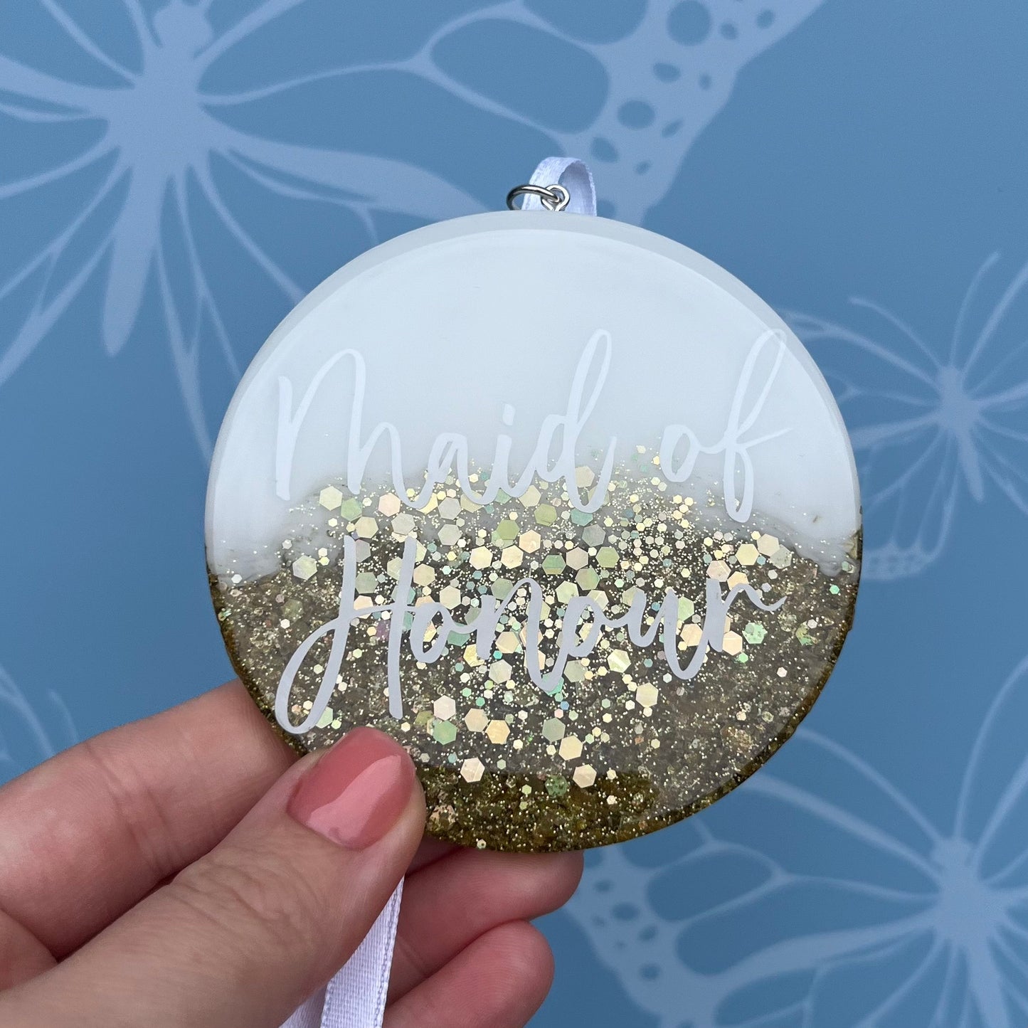 Bridal White & Gold Hanging Circle | Choose your own text or Wedding options | Hanger Decoration or Wall Decor | Gift for Bride, Maid of Honour, Bridesmaid & more | Bridal Favours