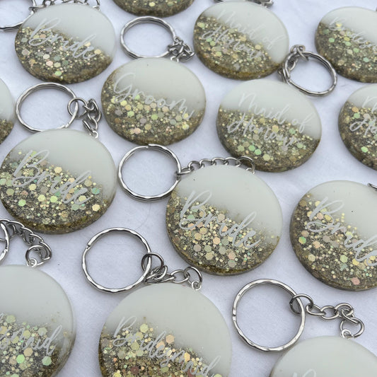 Bridal White & Gold Circle Keyring Favours | Choose your own text, names or Wedding options | Gift for Bride, Maid of Honour, Bridesmaid